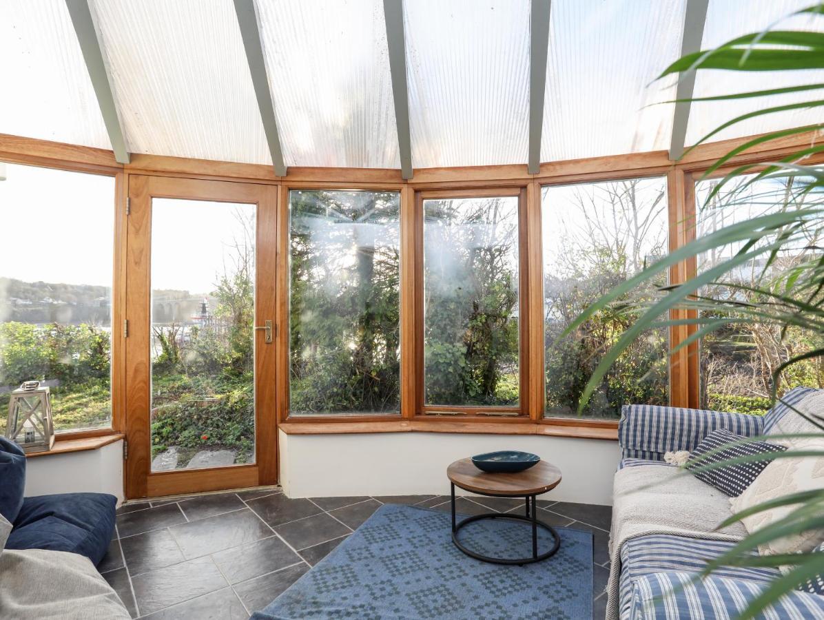 Ynys Faelog Cottage Менай Бридж Екстериор снимка