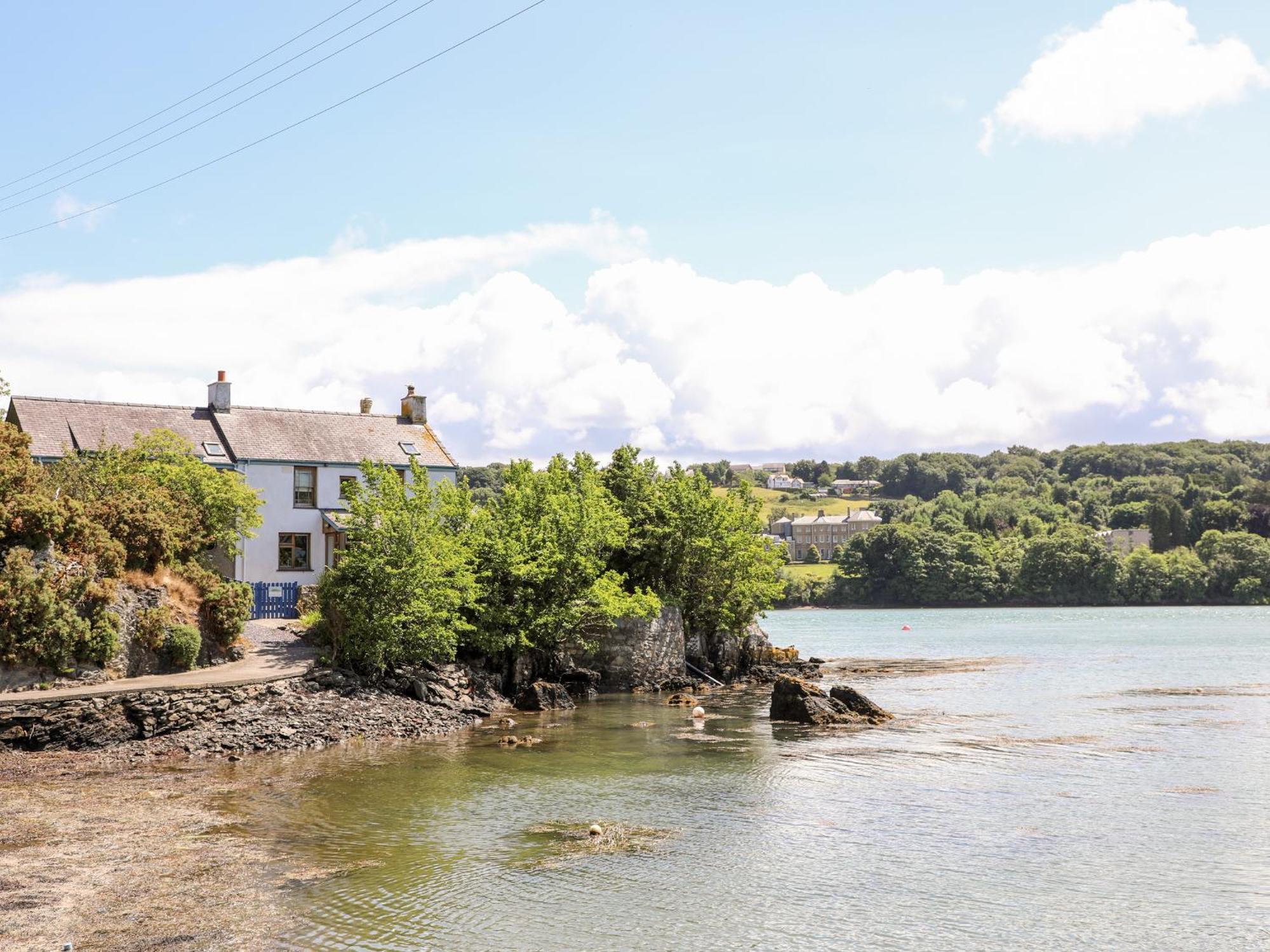Ynys Faelog Cottage Менай Бридж Екстериор снимка
