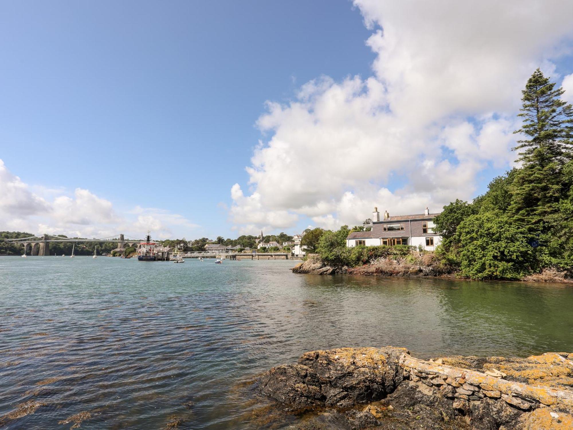 Ynys Faelog Cottage Менай Бридж Екстериор снимка